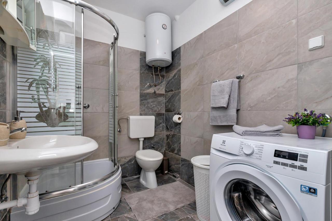 Apartman Koky Makarska Exteriör bild